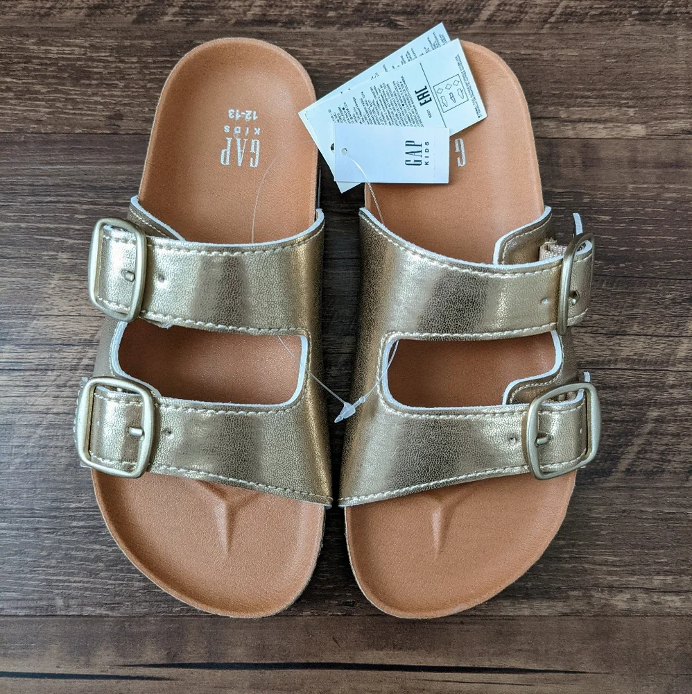 NWT Gap Sandals